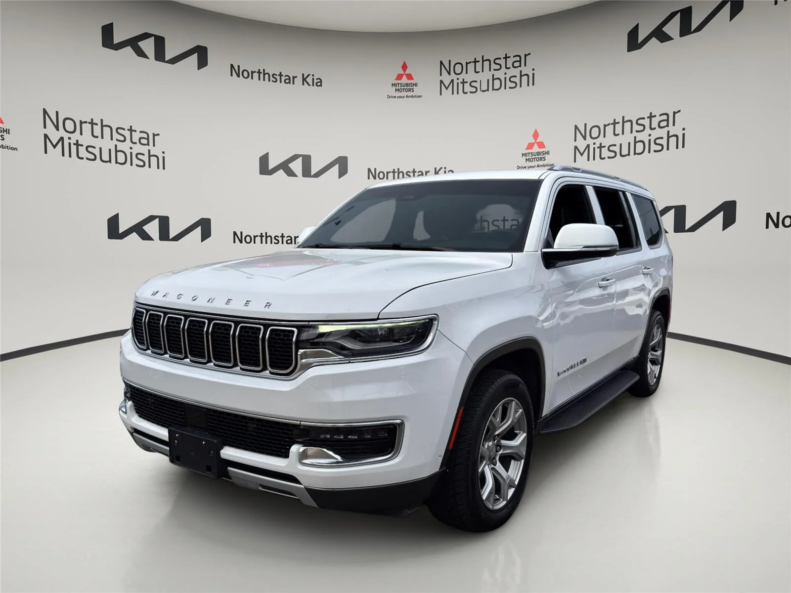 2022 Jeep Wagoneer Series II 4WD's photo