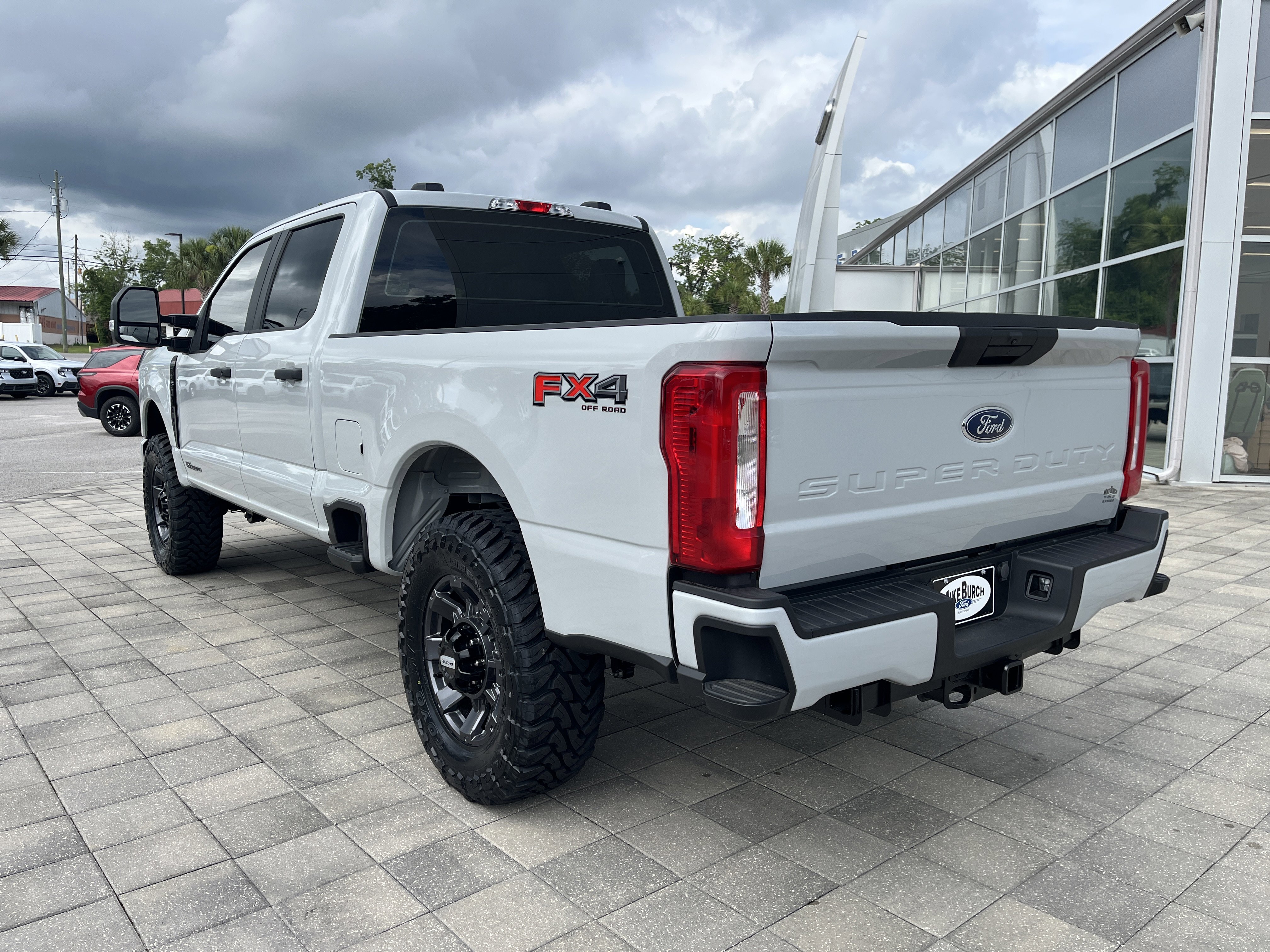 New 2026 Avalanche Ford XL image 4