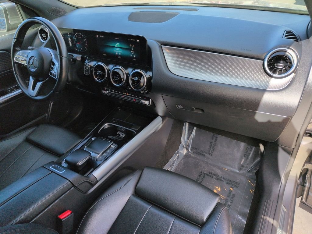 Used 2022 Gray Mercedes-Benz GLA 250 image 22