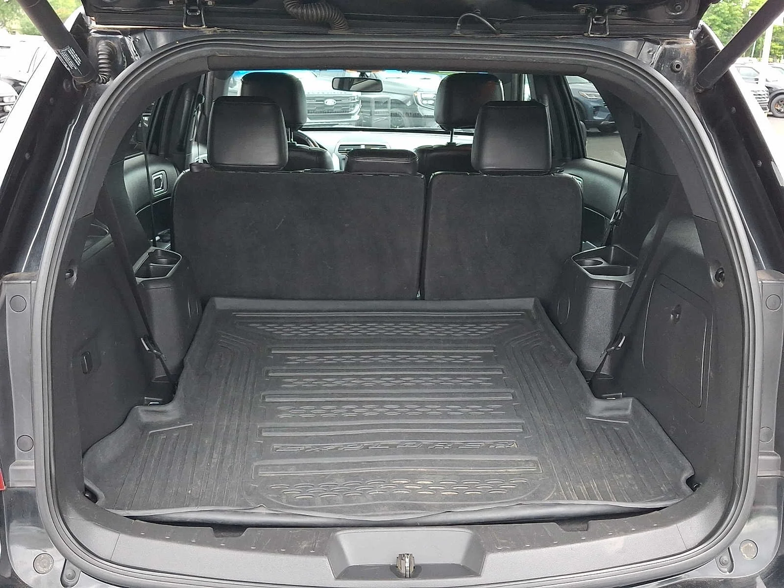 Used 2013 Tuxedo Black Metallic Ford XLT image 27