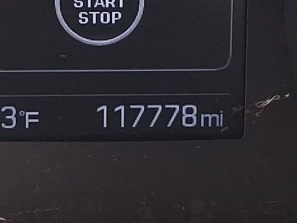 Used 2017 Black Hyundai SE image 19