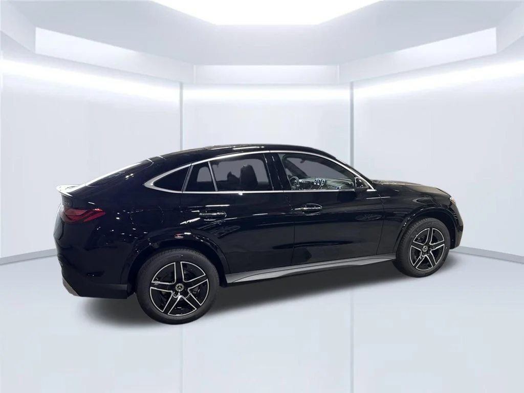 New 2027 Black Mercedes-Benz GLC 300 image 43