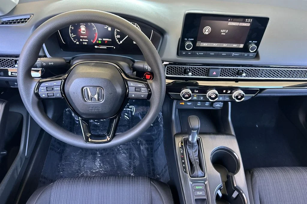 New 2026 Platinum White Pearl Honda 2WD LX image 14