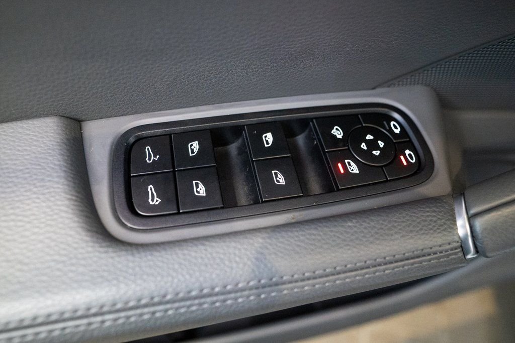 Used 2023 White Porsche Platinum Edition image 18