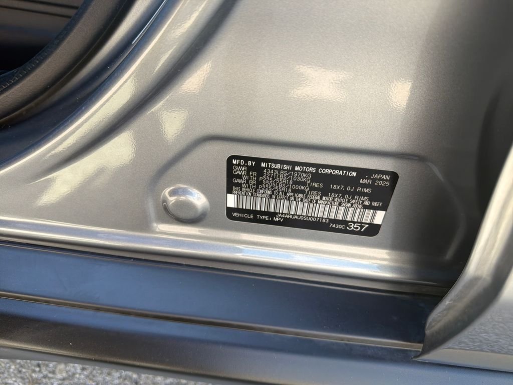 Used 2025 Blue Mitsubishi 2.0 SE image 23