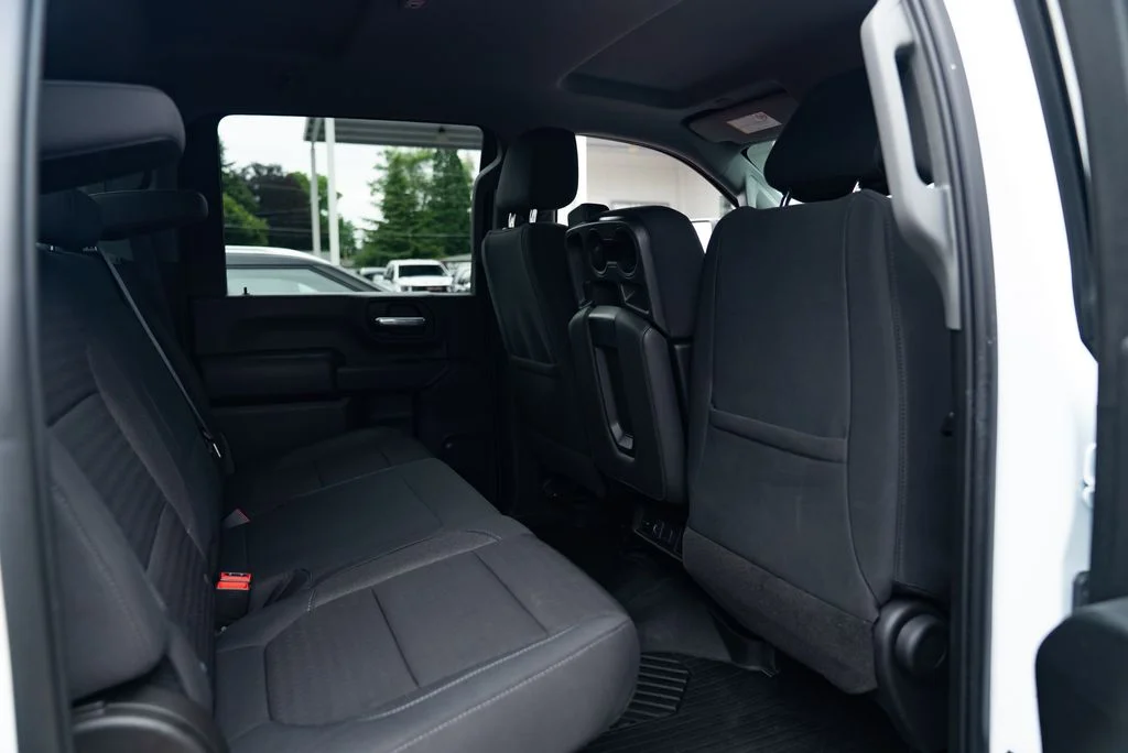 Used 2021 White Chevrolet LT image 23