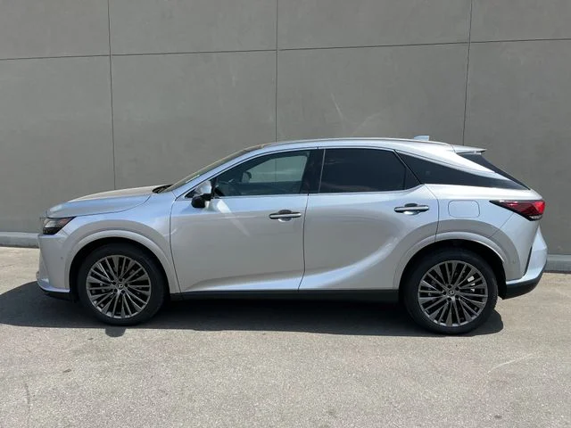 Certified Used 2025 Iridium Lexus 450h+ Luxury image 4