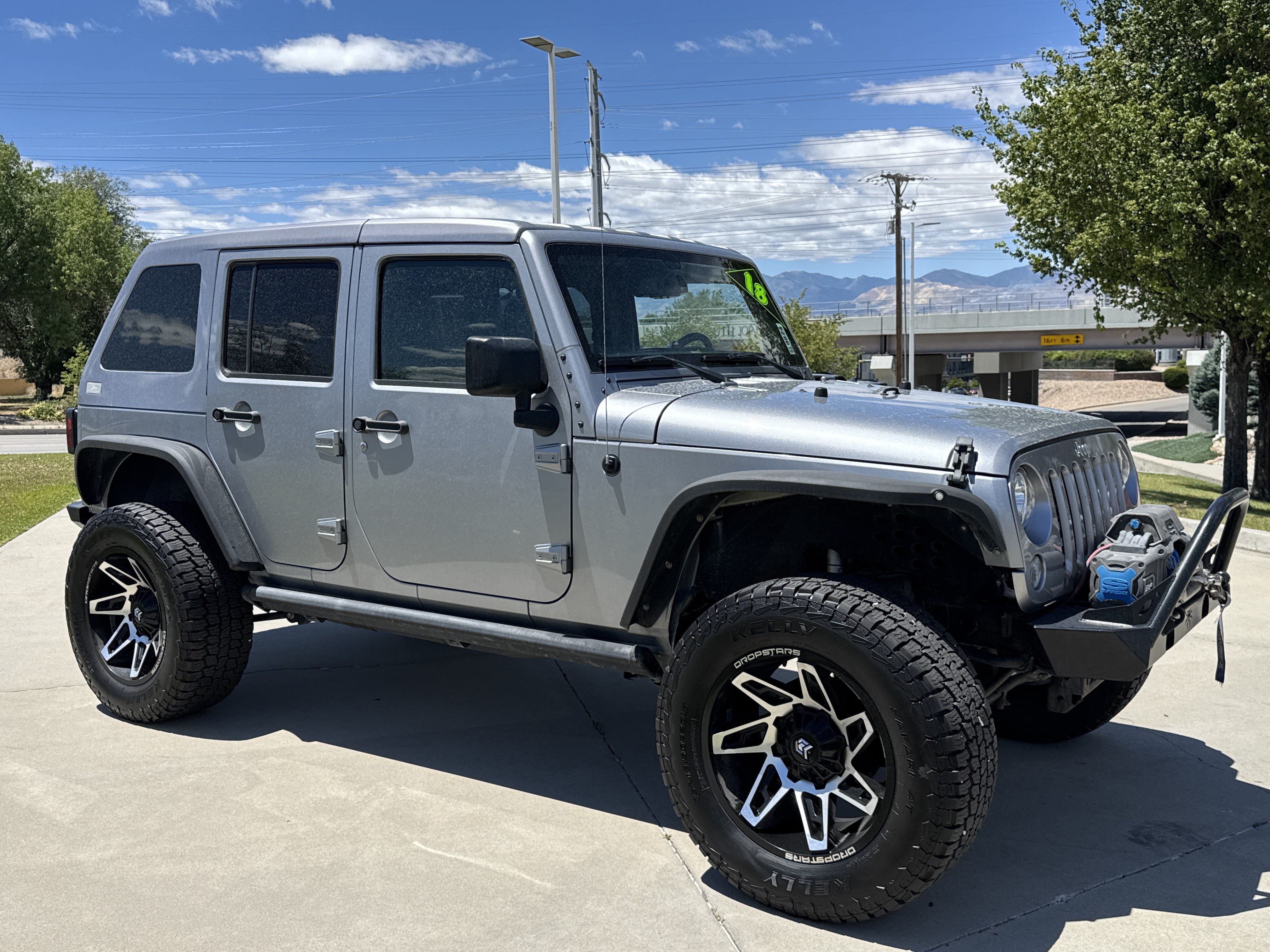 Used 2018 Silver Jeep Rubicon 4x4 image 7