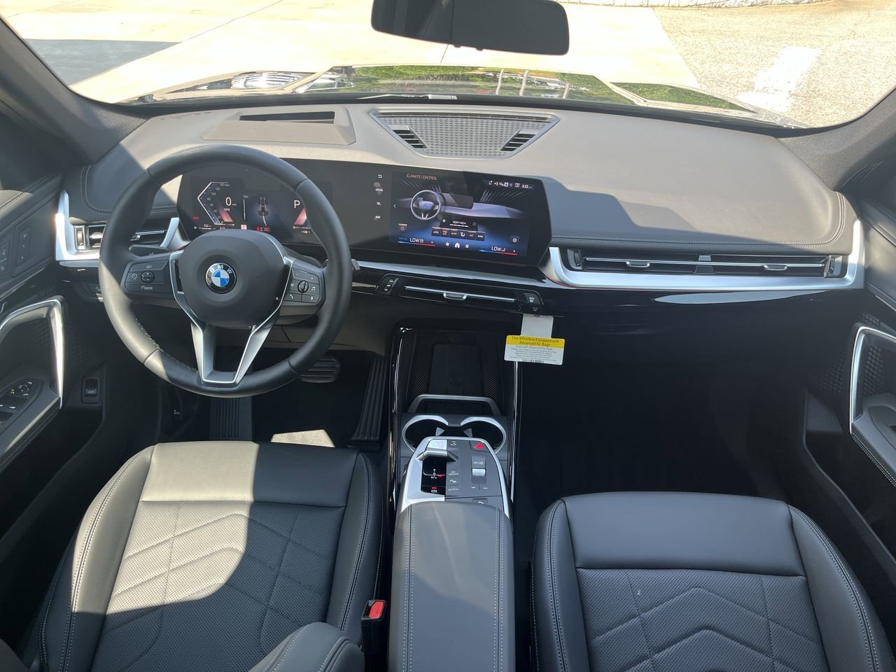 2025 BMW X1 28i - Photo 28