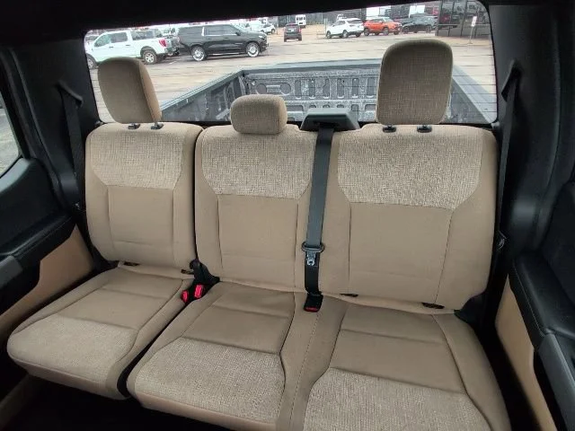 Used 2023  Ford XL image 7
