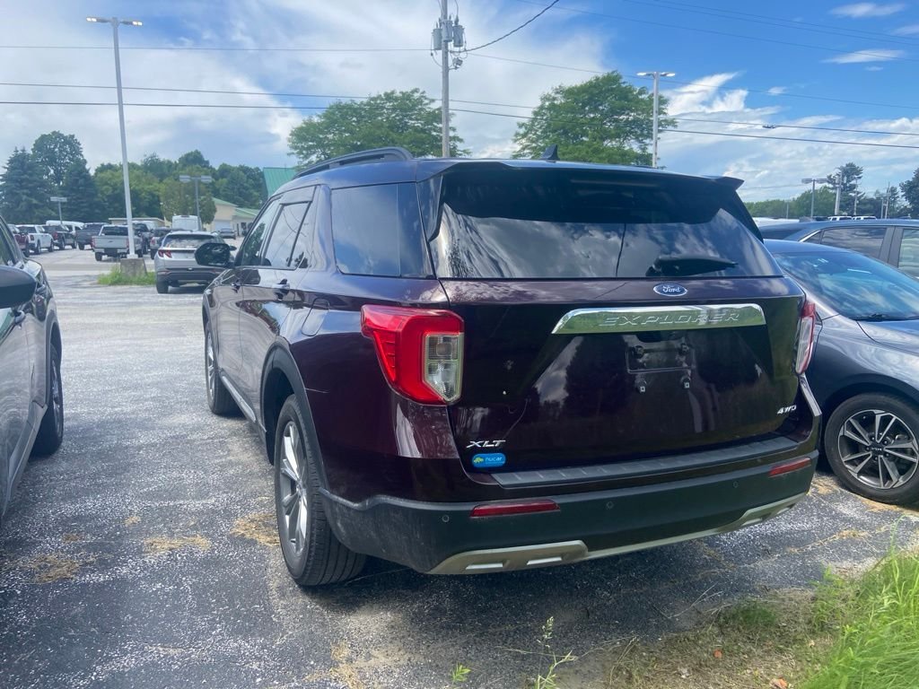 Used 2023 Red Metallic Ford XLT image 4