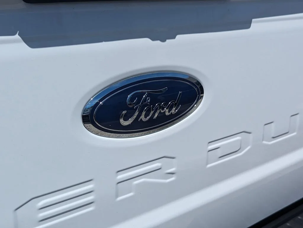 New 2026 Oxford White Ford F-250® XL image 11