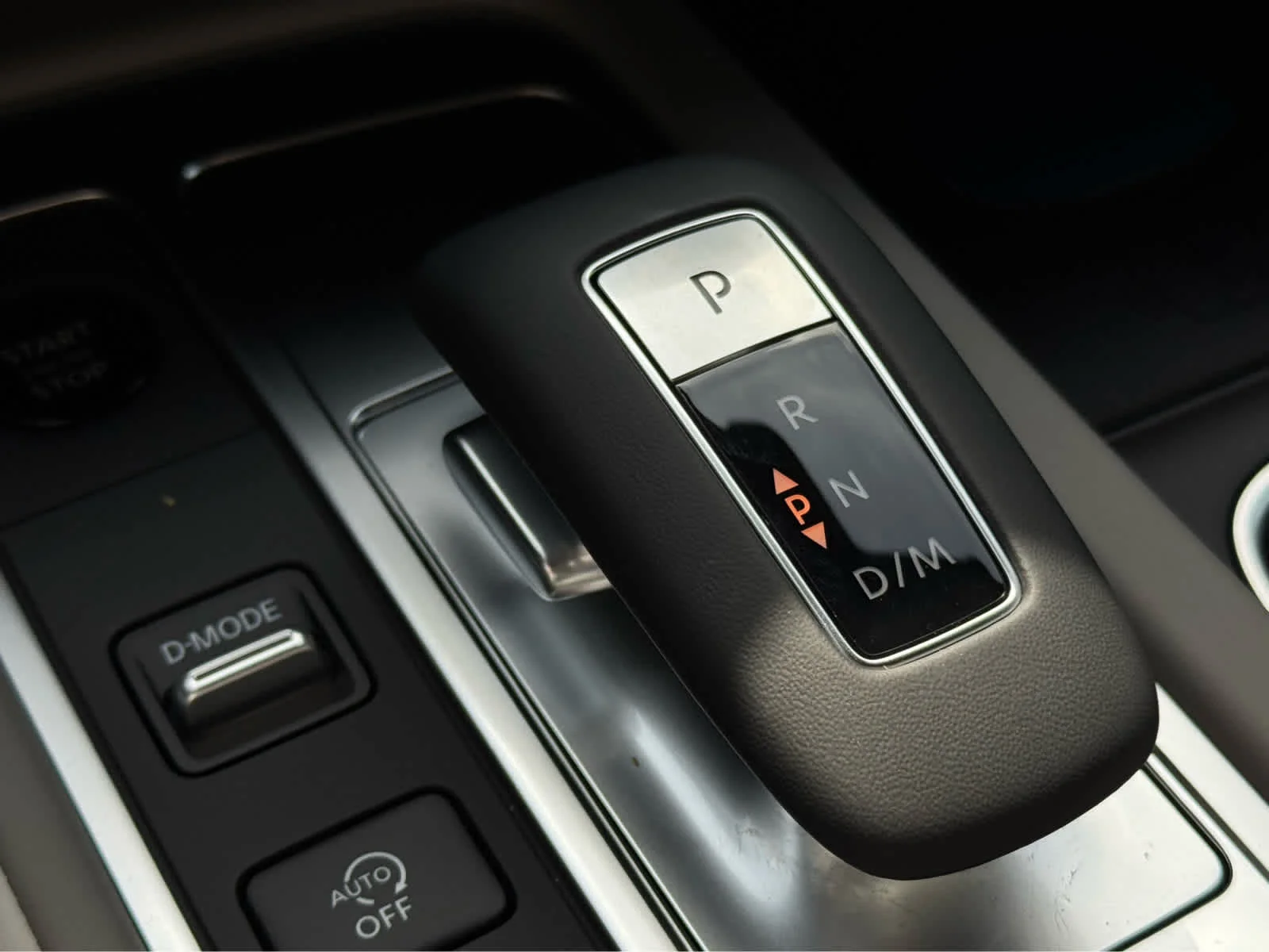 New 2027 BLACK OBSIDIAN INFINITI Luxe AWD image 14
