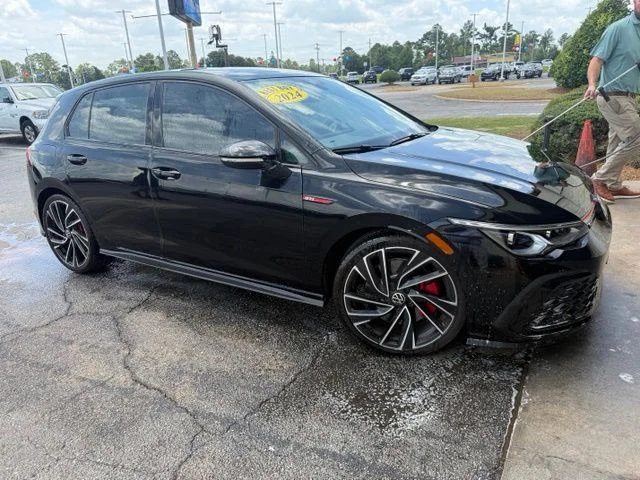 2024 Volkswagen Golf GTI Autobahn