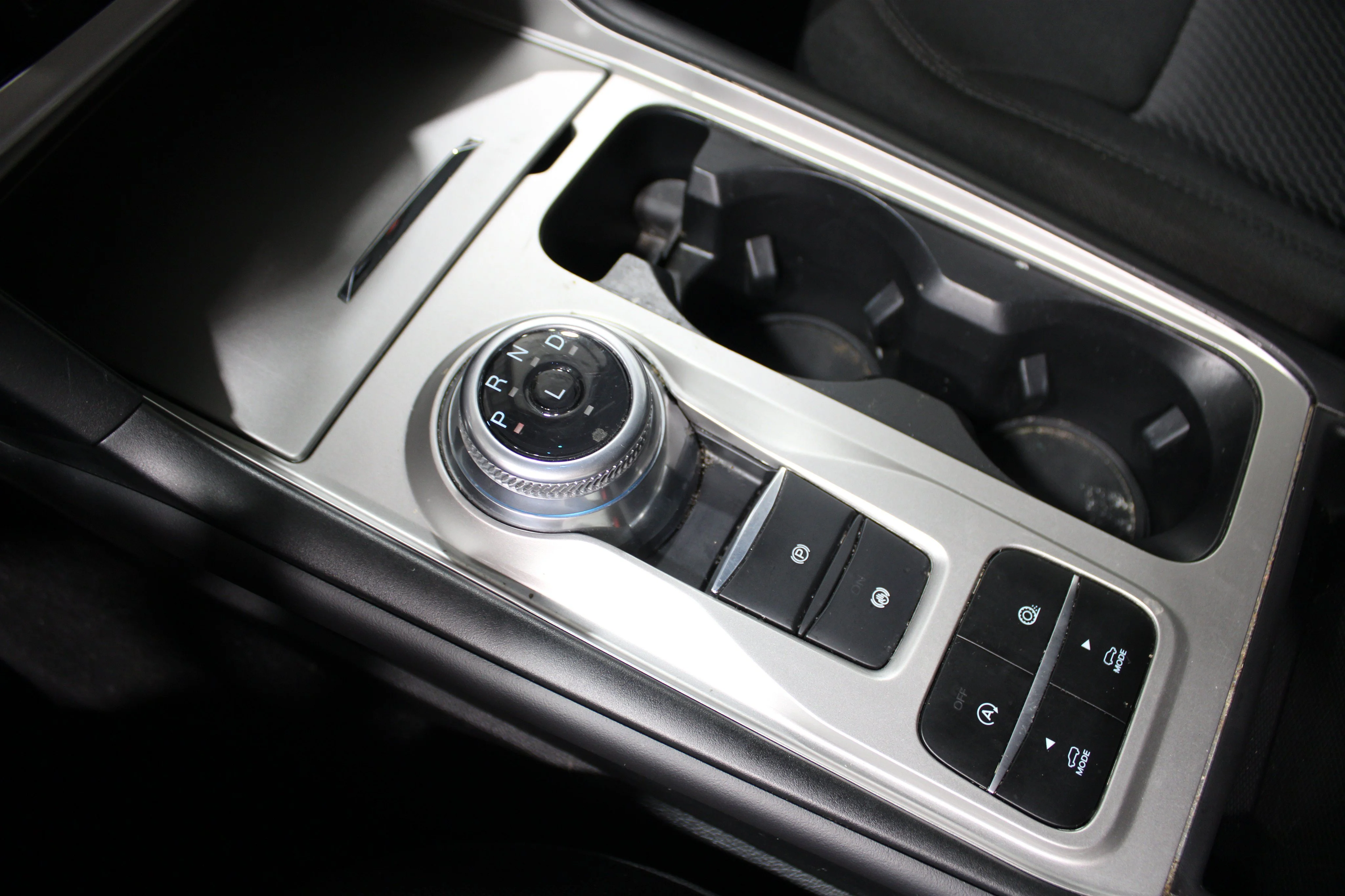 2023 Ford Explorer XLT - Photo 17
