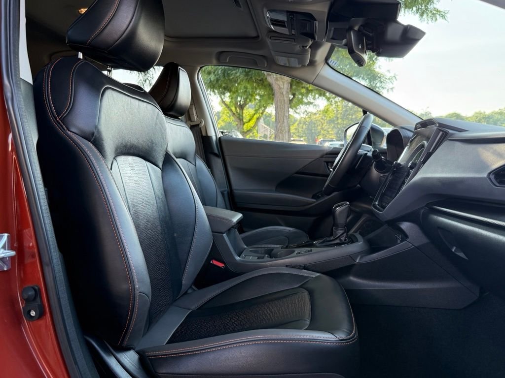 Used 2025 Beige Subaru Limited image 27
