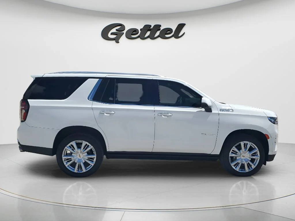 Used 2023 Summit White Chevrolet High Country image 4