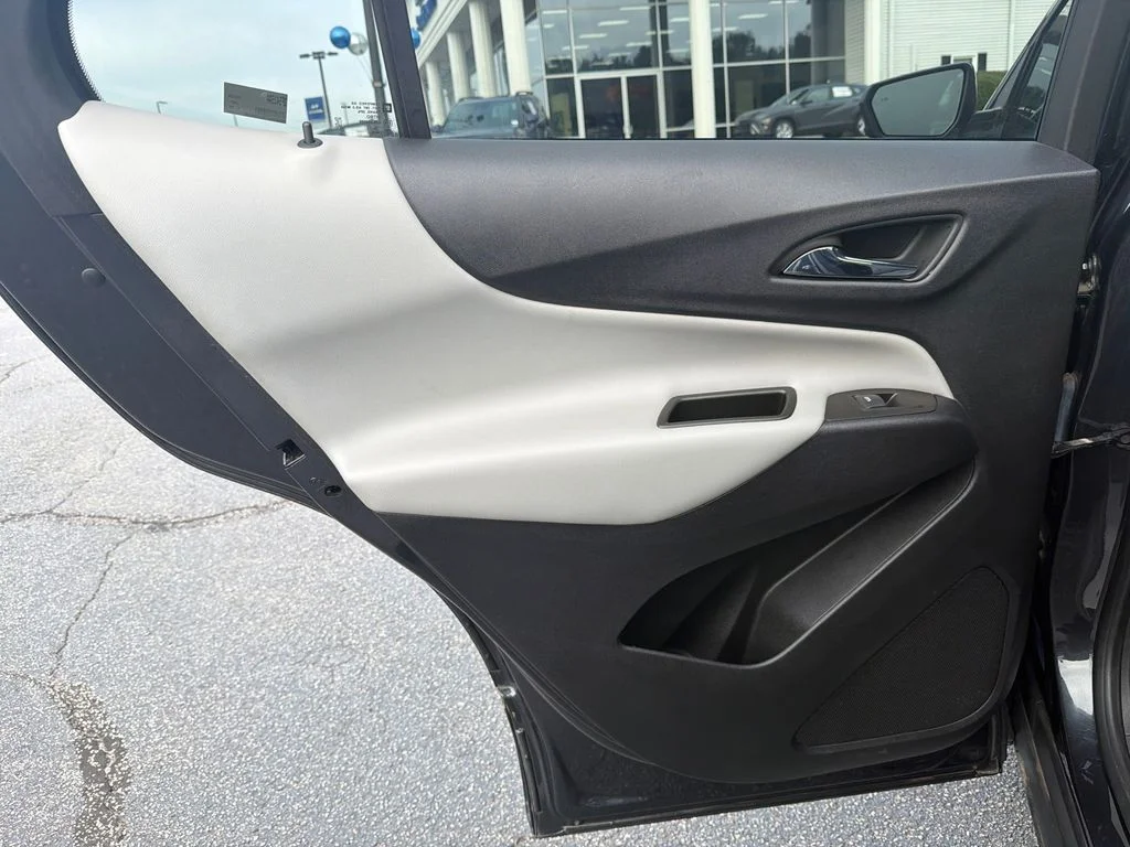 Used 2022 Gray Chevrolet LT image 22