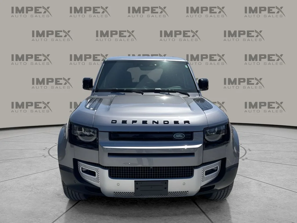 Used 2024 Silver Land Rover S image 8