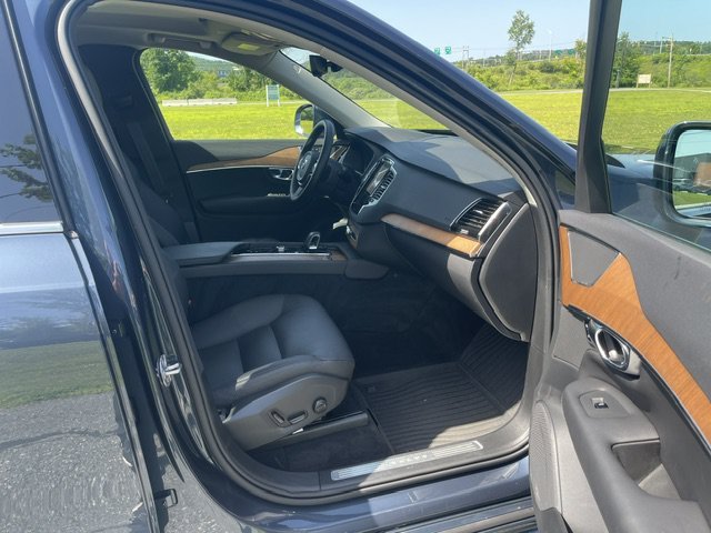 Used 2025 Blue Volvo Plus image 14