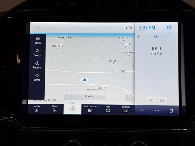 Used 2022 Silver Ford Platinum image 27