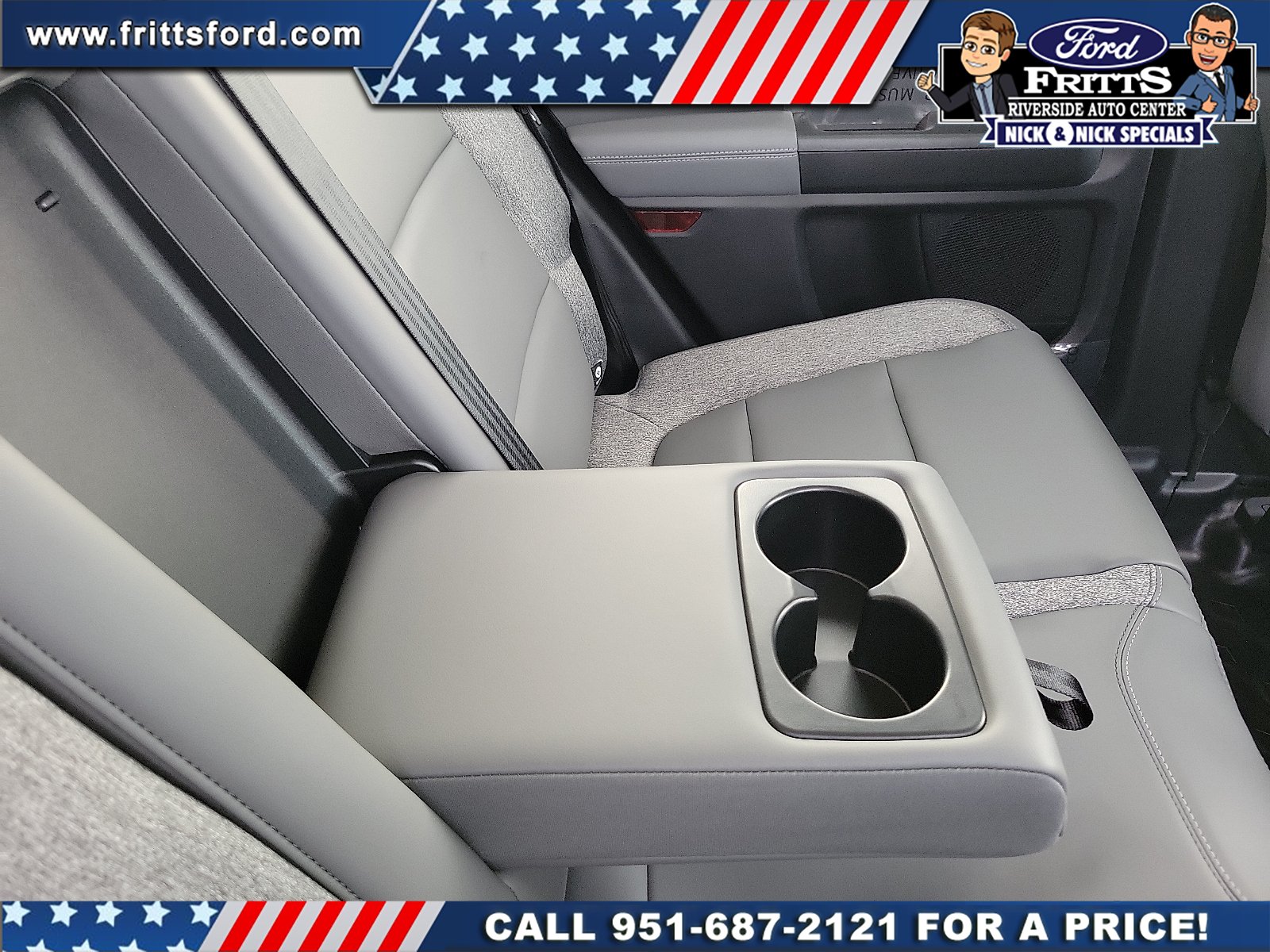 New 2026 Carbonized Gray Metallic Ford Badlands® image 19