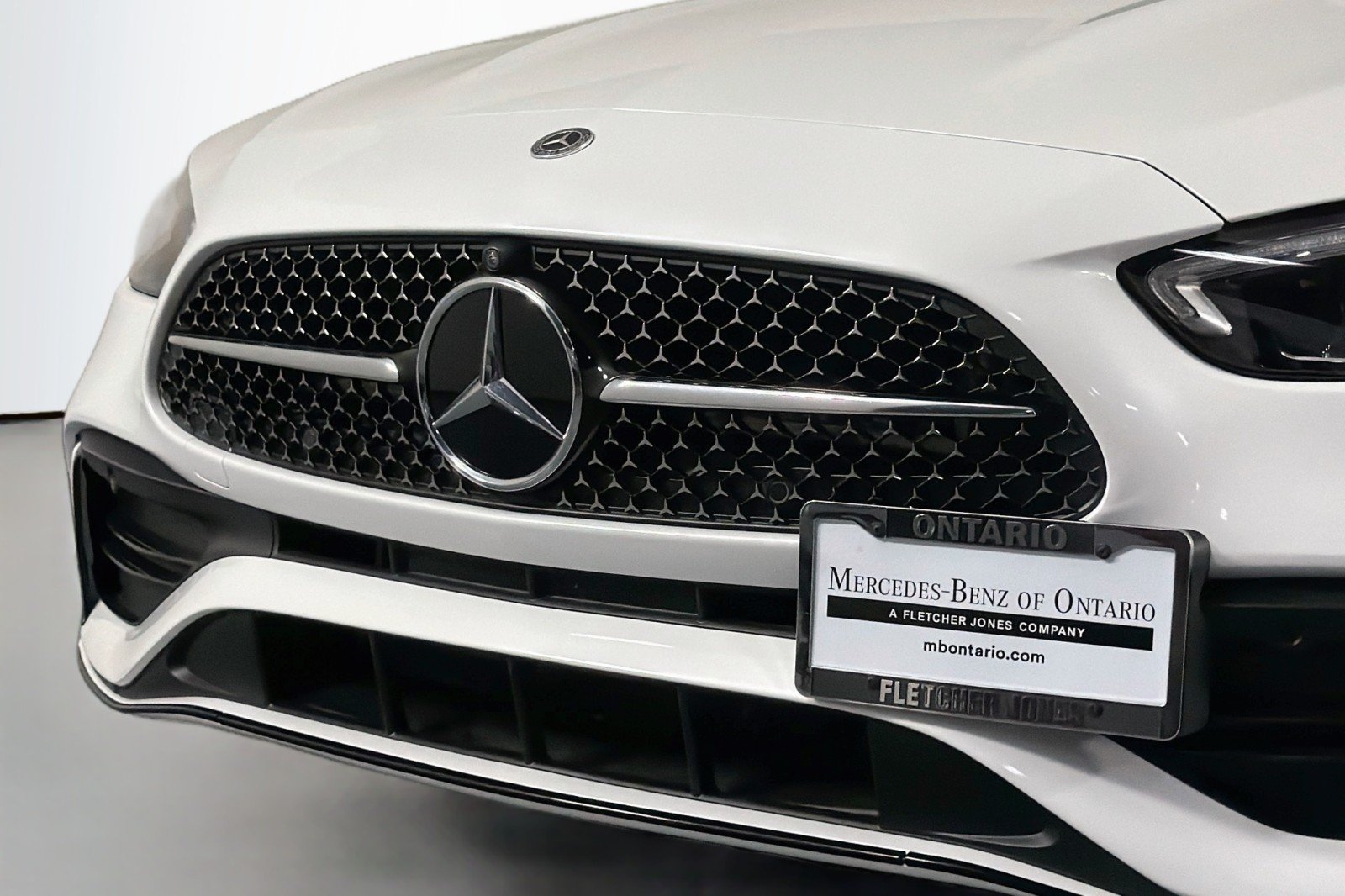 Certified Used 2024 MANUFAKTUR Moonlight White Metallic Mercedes-Benz C 300 image 13