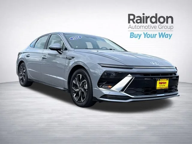 Used 2024 Transmission Blue Hyundai SEL image 1