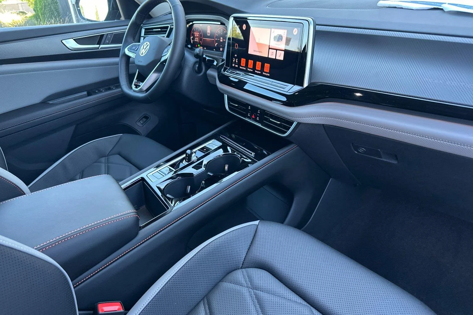 New 2026 Pure Gray Volkswagen 2.0T Peak Edition image 17