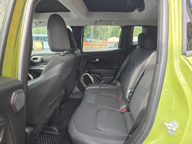 2016 Jeep Renegade 75th Anniversary Edition - Photo 16