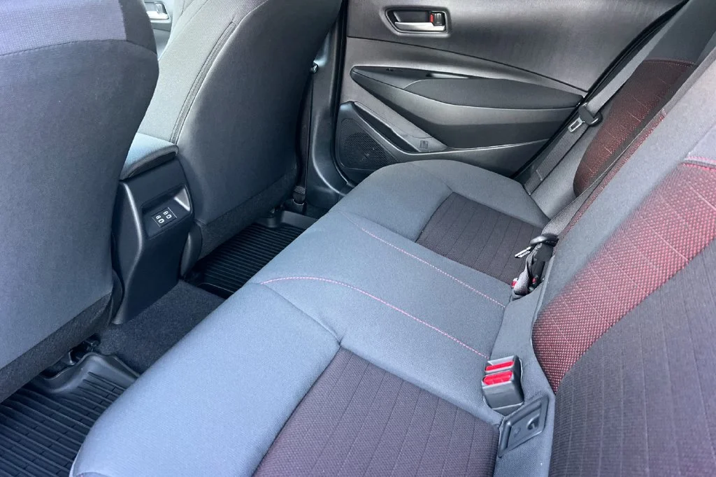 New 2027 Classic Silver Metallic Toyota SE image 13
