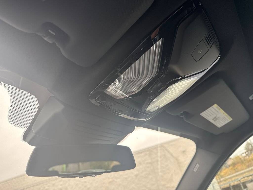 Used 2026 Black BMW xDrive40i image 30