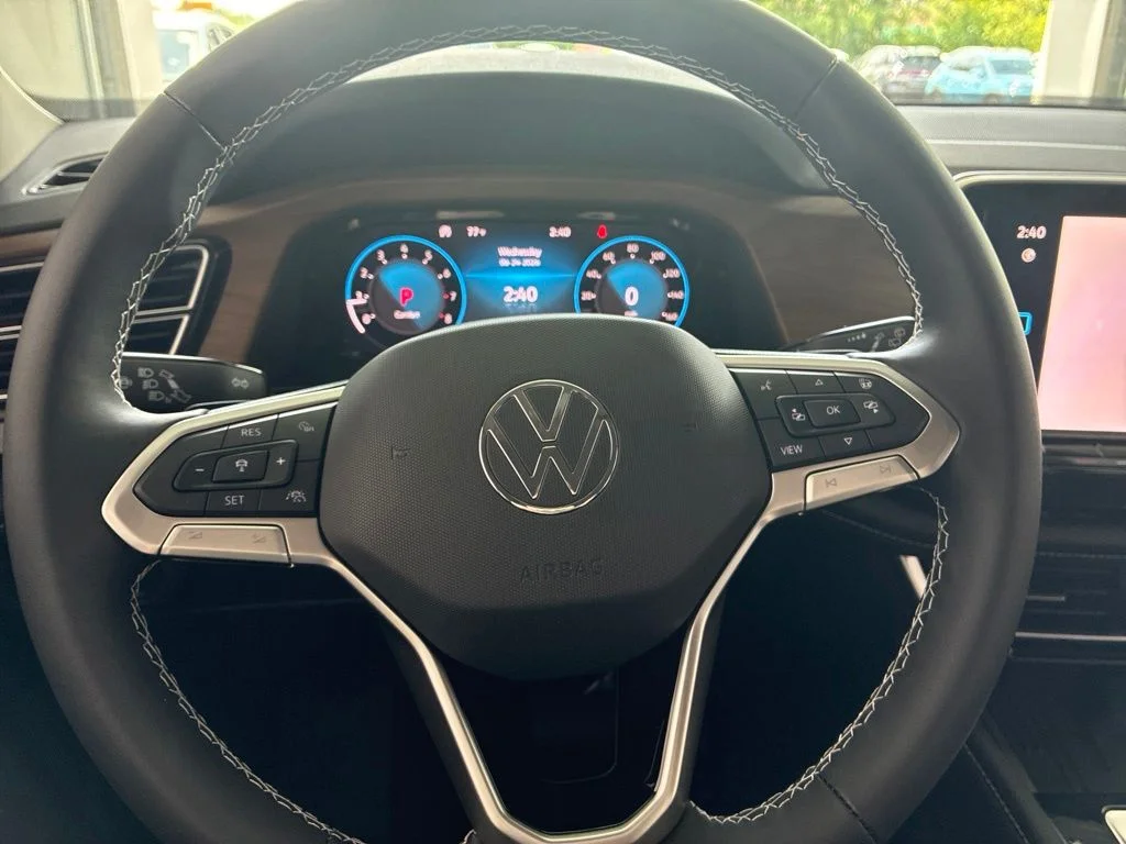 New 2026 Green Volkswagen 2.0T SE w/Technology image 39