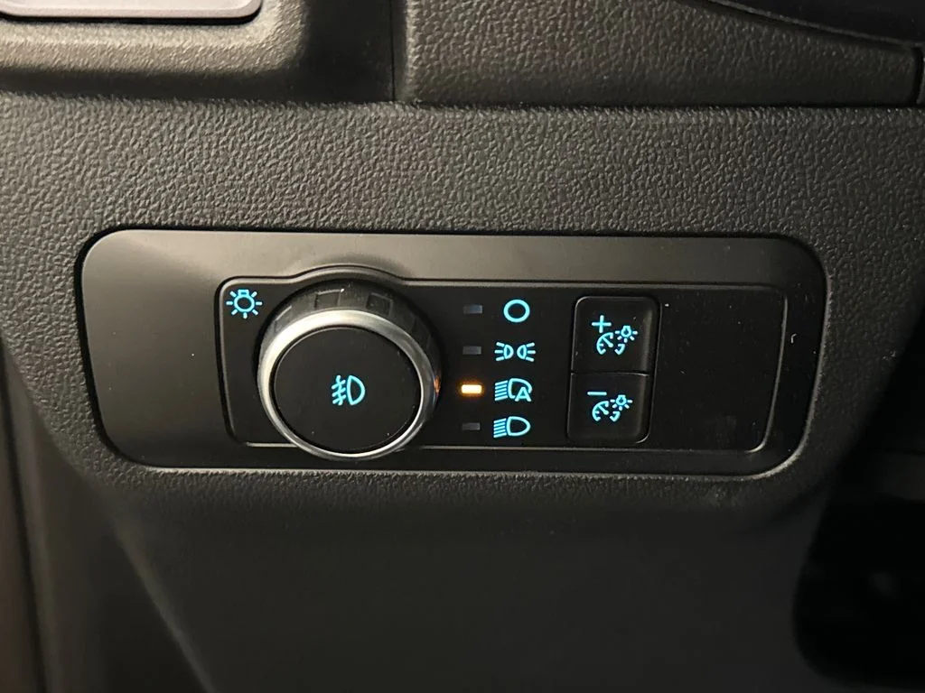 New 2026 Gray Ford Outer Banks image 28