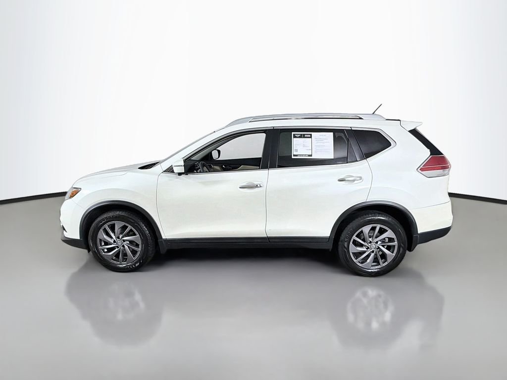 Used 2016 Pearl White Nissan SL image 4