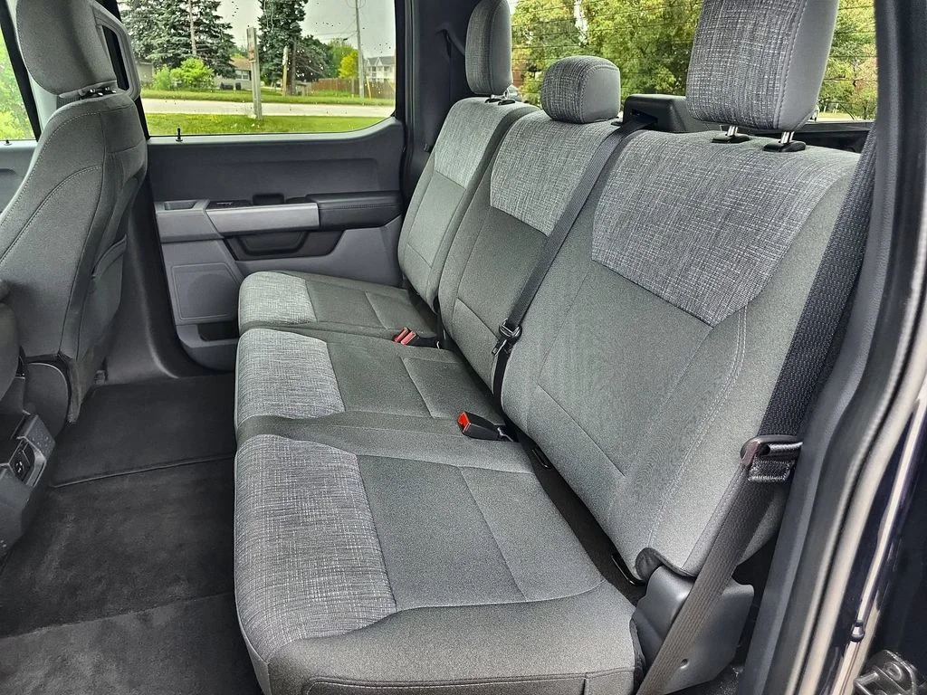 Used 2023 Blue Ford XLT image 26