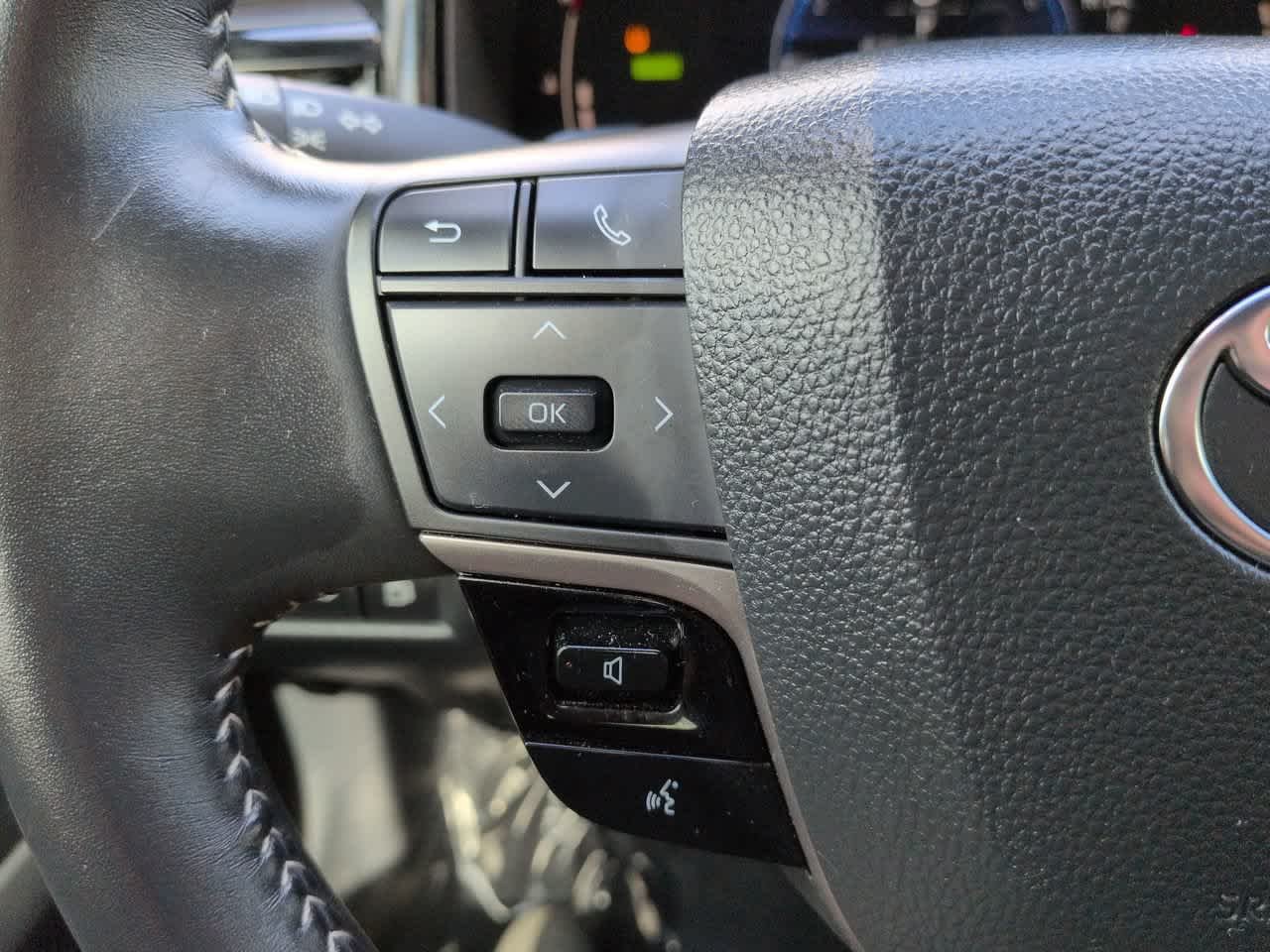 Certified Used 2025 Heavy Metal Toyota SE image 22