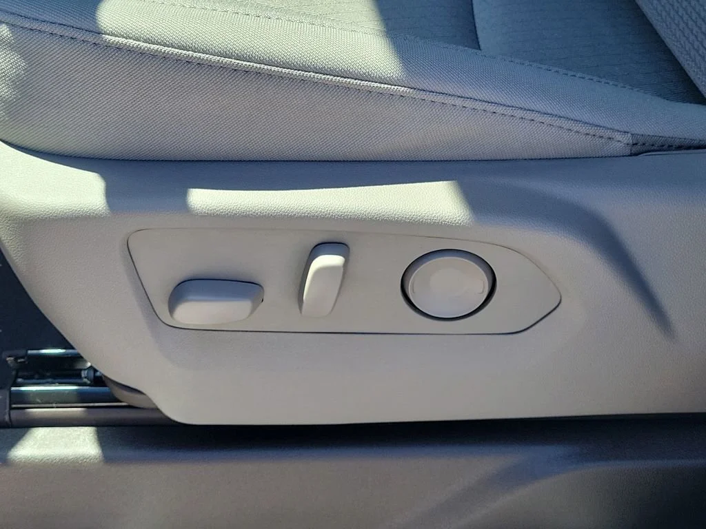 New 2026 Summit White GMC SLE image 16
