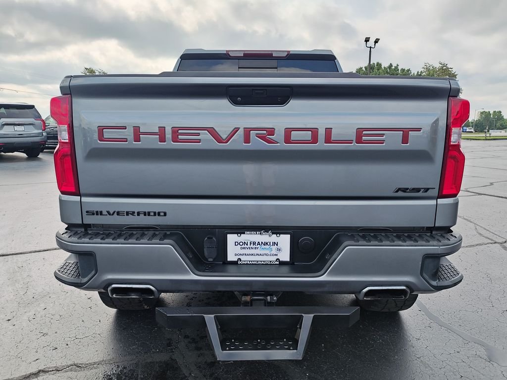 Used 2020 Gray Chevrolet RST image 4