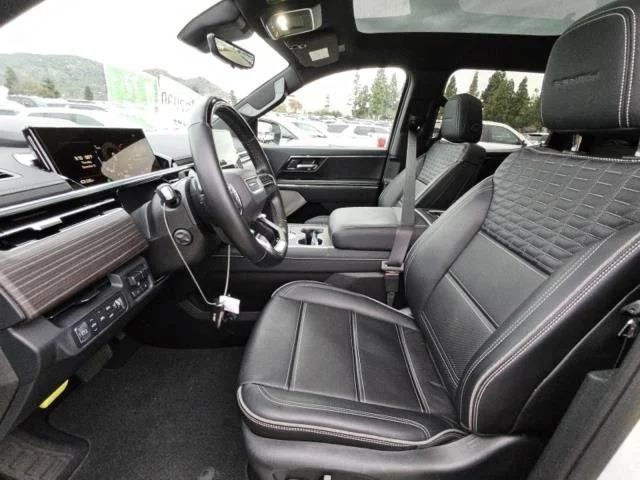 Used 2025 Summit White GMC Extended Range Denali image 16