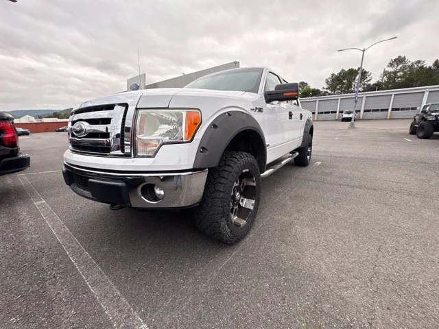 Used 2011 White Ford XLT image 1