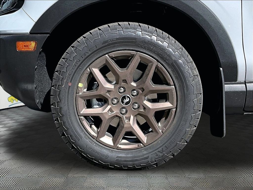 New 2026 Space White Metallic Ford Badlands image 13