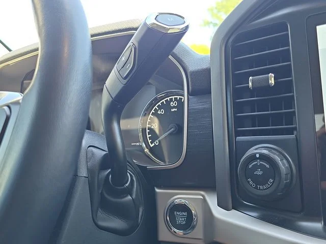 Used 2021 Agate Black Metallic Ford XLT image 31