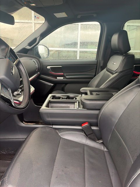 Used 2025 Agate Black Metallic Ford Platinum image 15