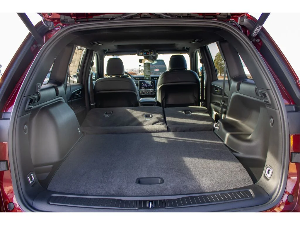 New 2025 Velvet Red Pearlcoat Jeep Altitude X image 12