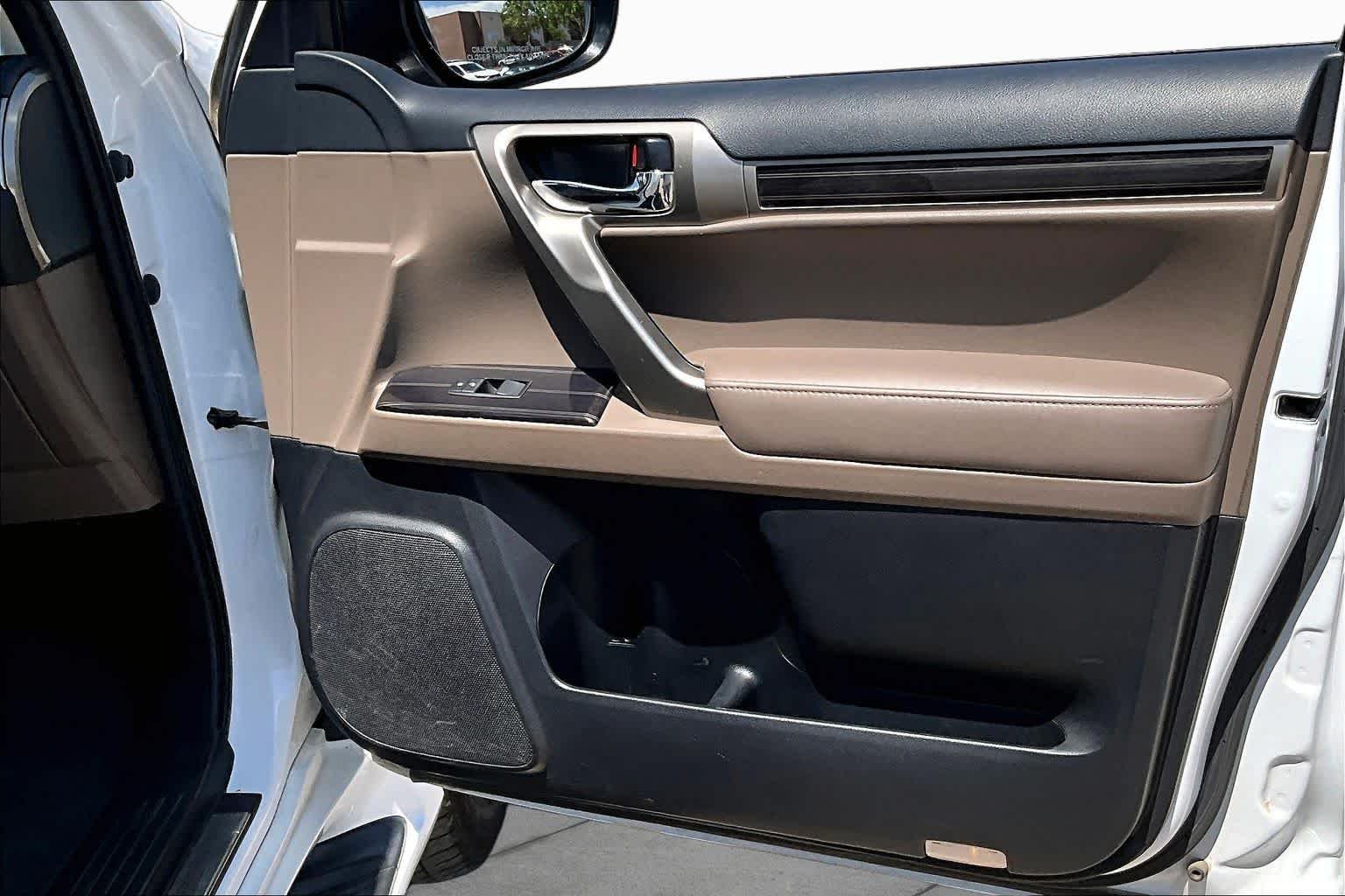 Used 2020 Starfire Pearl Lexus Premium image 20