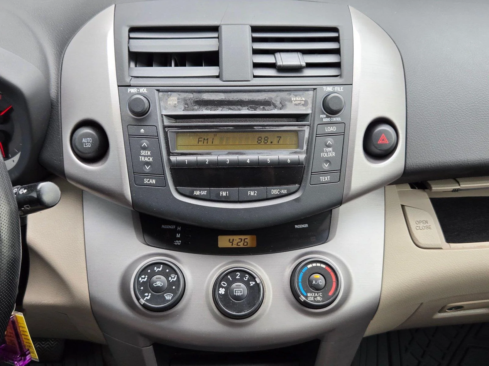 Used 2008 Everglade Metallic Toyota Base image 17