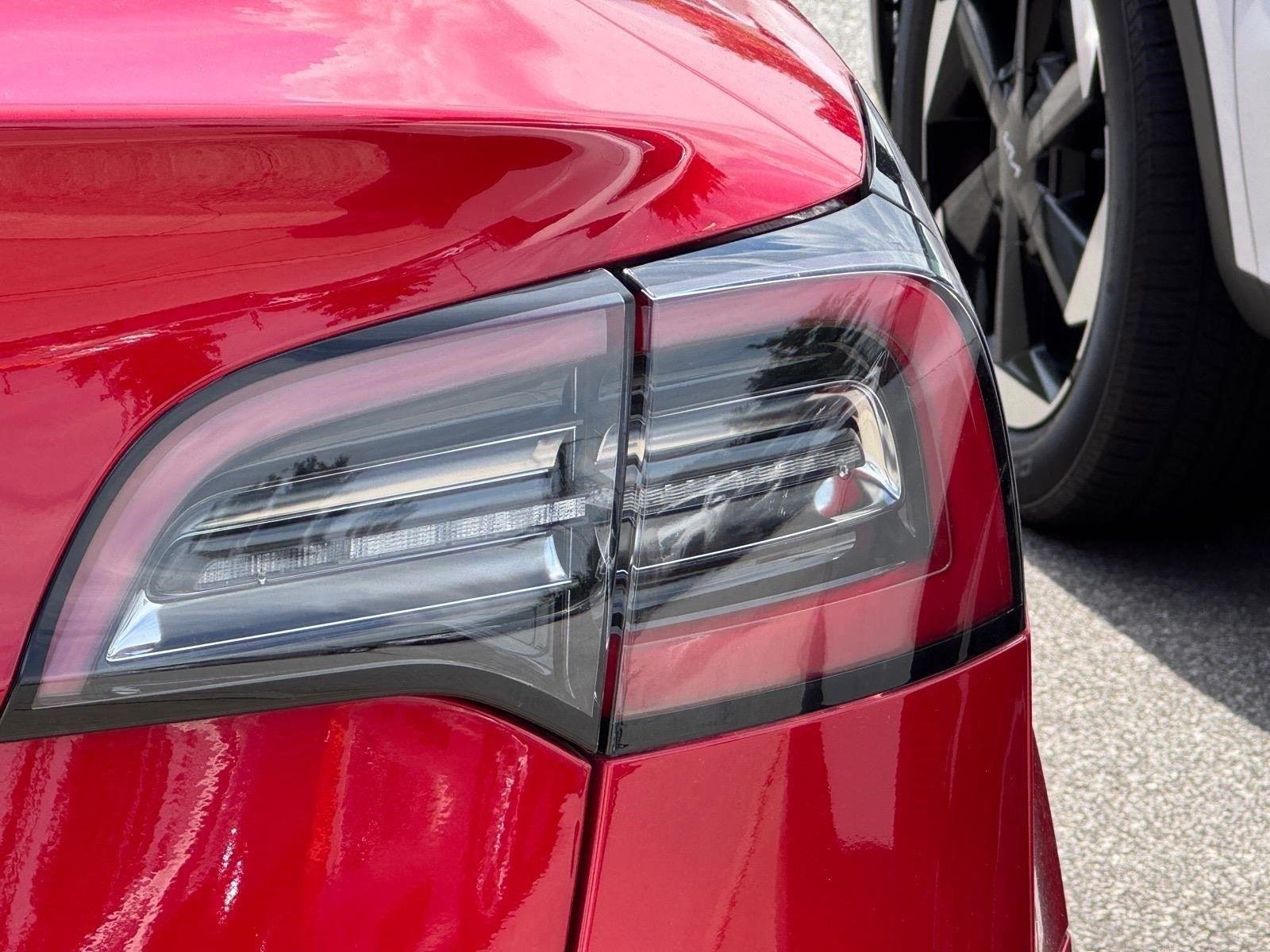 Used 2022  Tesla Long Range image 12