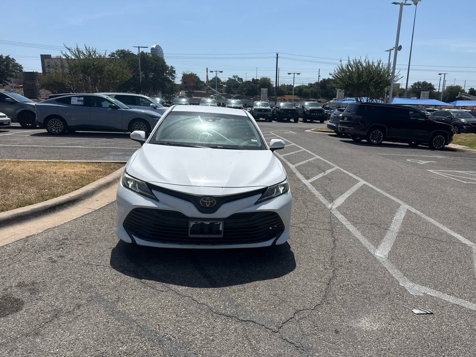 Used 2018 Super White Toyota L image 2