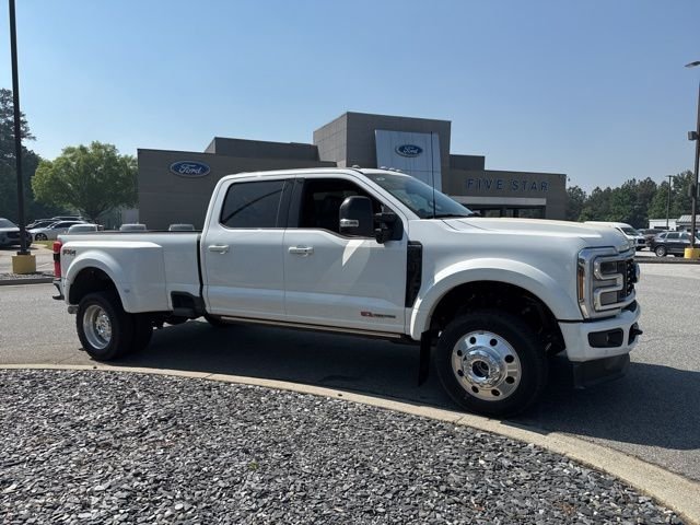 2026 Ford F-450 Platinum 4x4 Crew Cab 8' Box DRW's photo